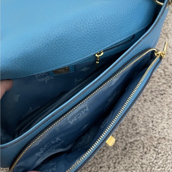 MCM Pretty Blue Bag🩵 shoulder/Crossbody - Picture 5 of 6